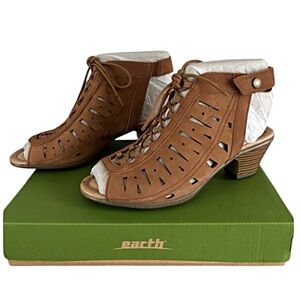 Earth Origins Women's Kristen Gladiator Leather Heeled Sandal Size 9